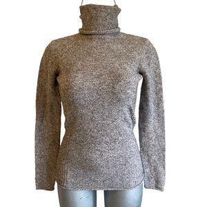 Columbia Fitted Turtle Neck Knit Top Stretch Layering Soft Cozy Outdoor Skiing